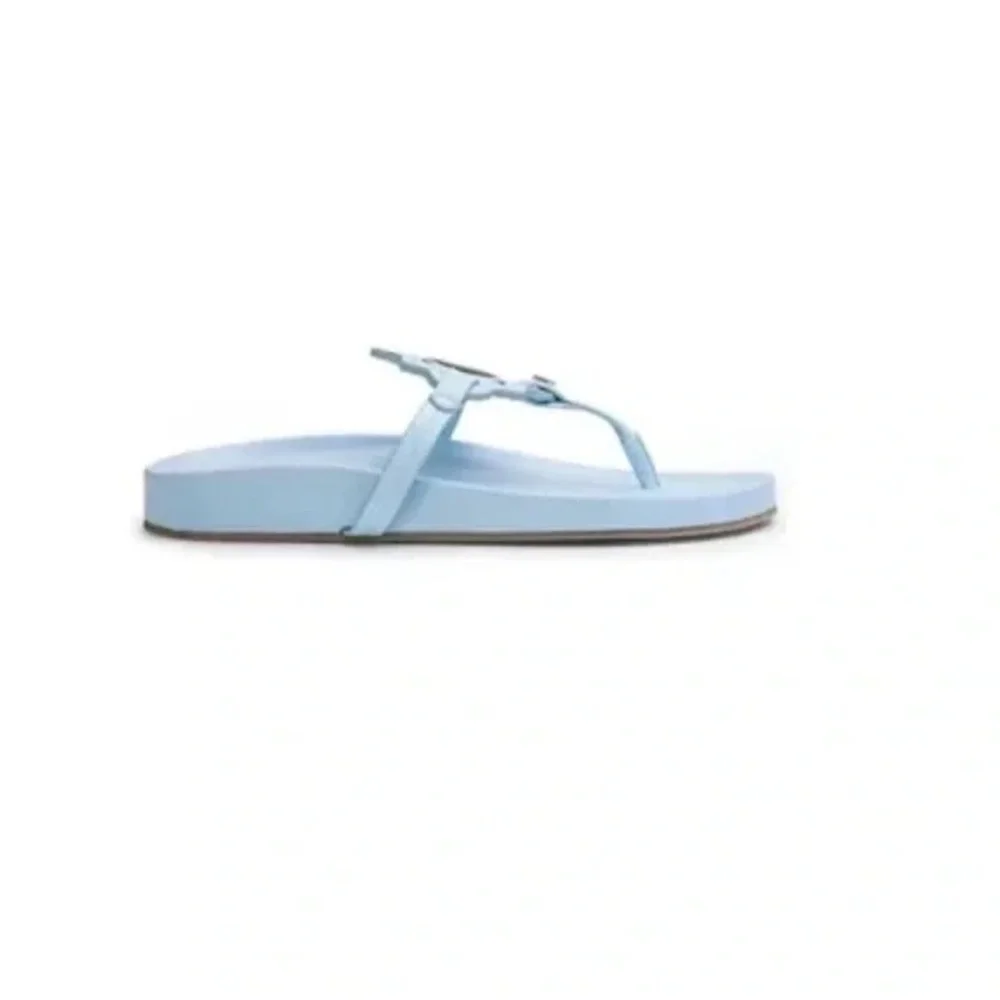 ❄️ Crown & Ivy | Wylie Footbed Sandals Various Sizes Available - Picture 5 of 7